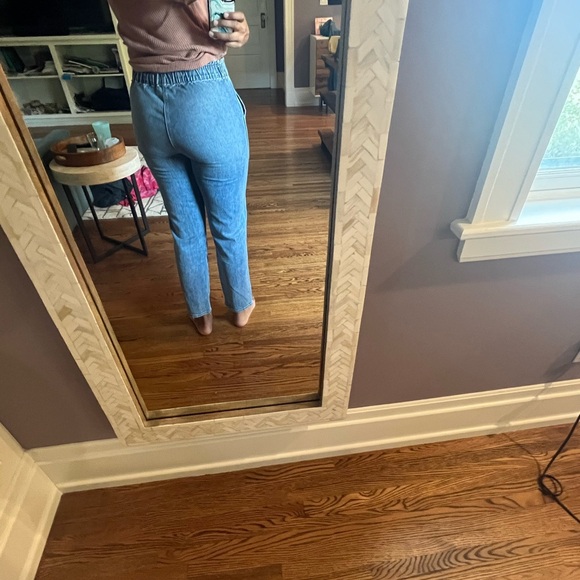 MOTHER The Superior, Elastic Waist Tapered Jeans EUC SZ29 - Picture 9 of 12